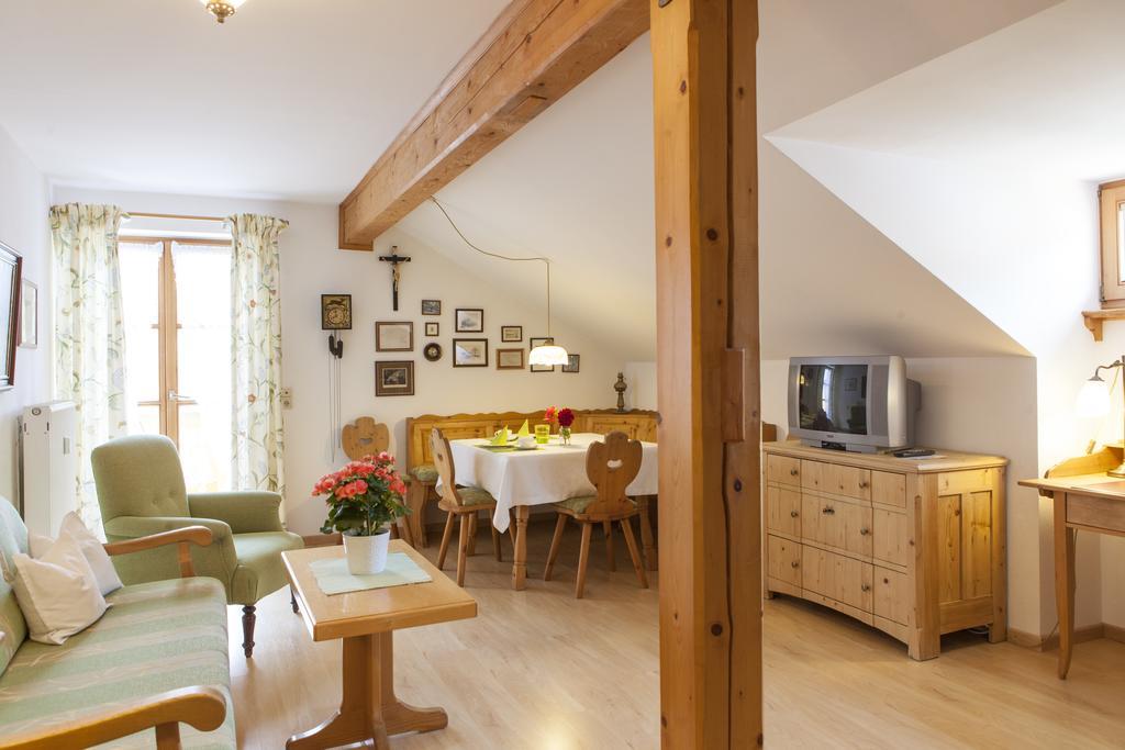 Landhaus Theresa باد تولز الغرفة الصورة
