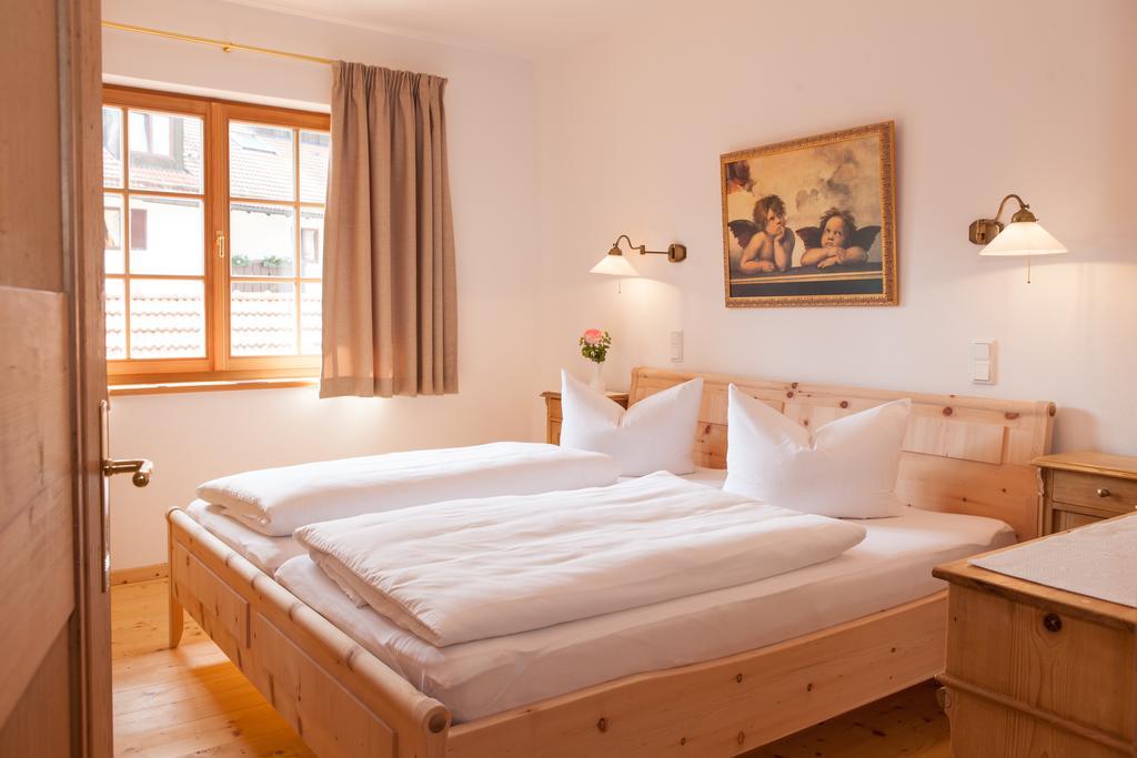 Landhaus Theresa باد تولز الغرفة الصورة